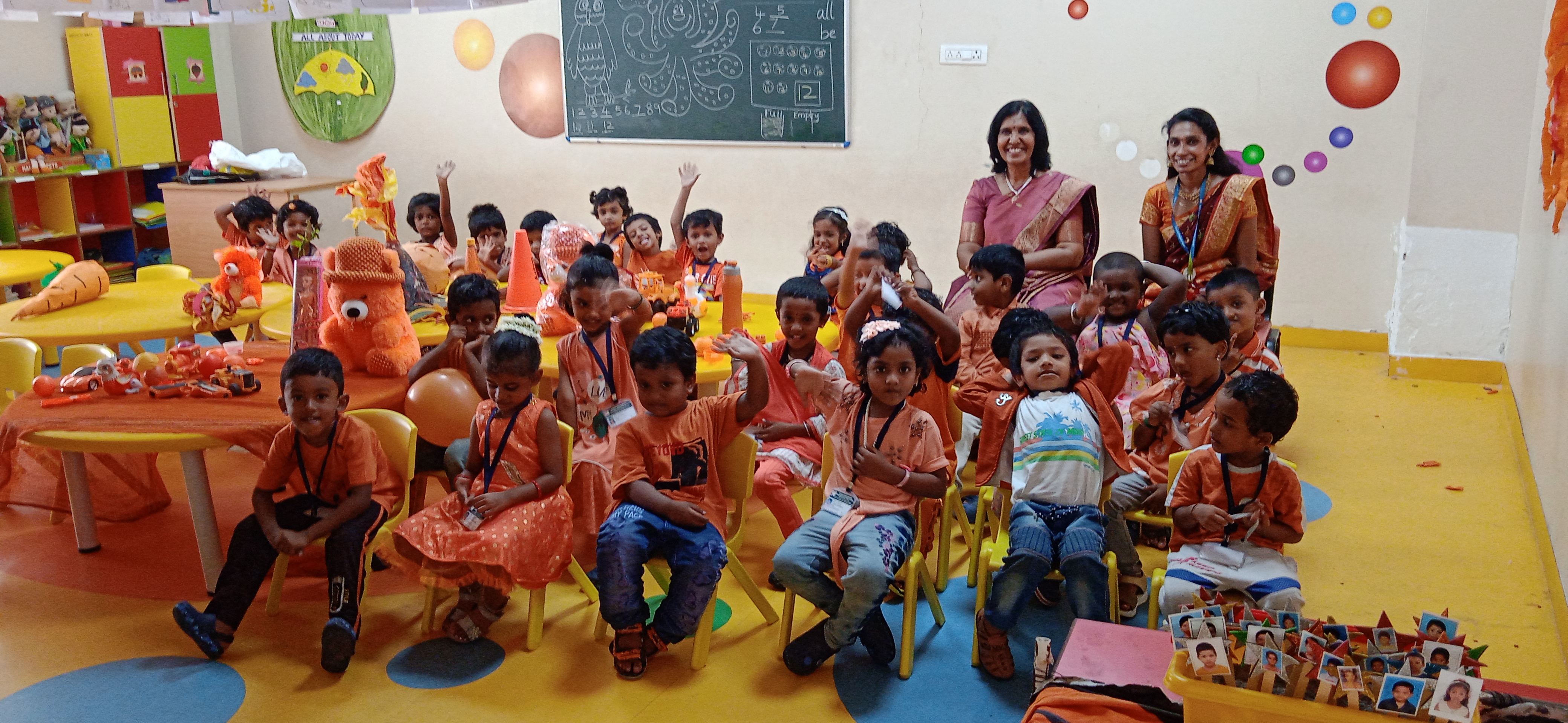 COLORS DAY - KG