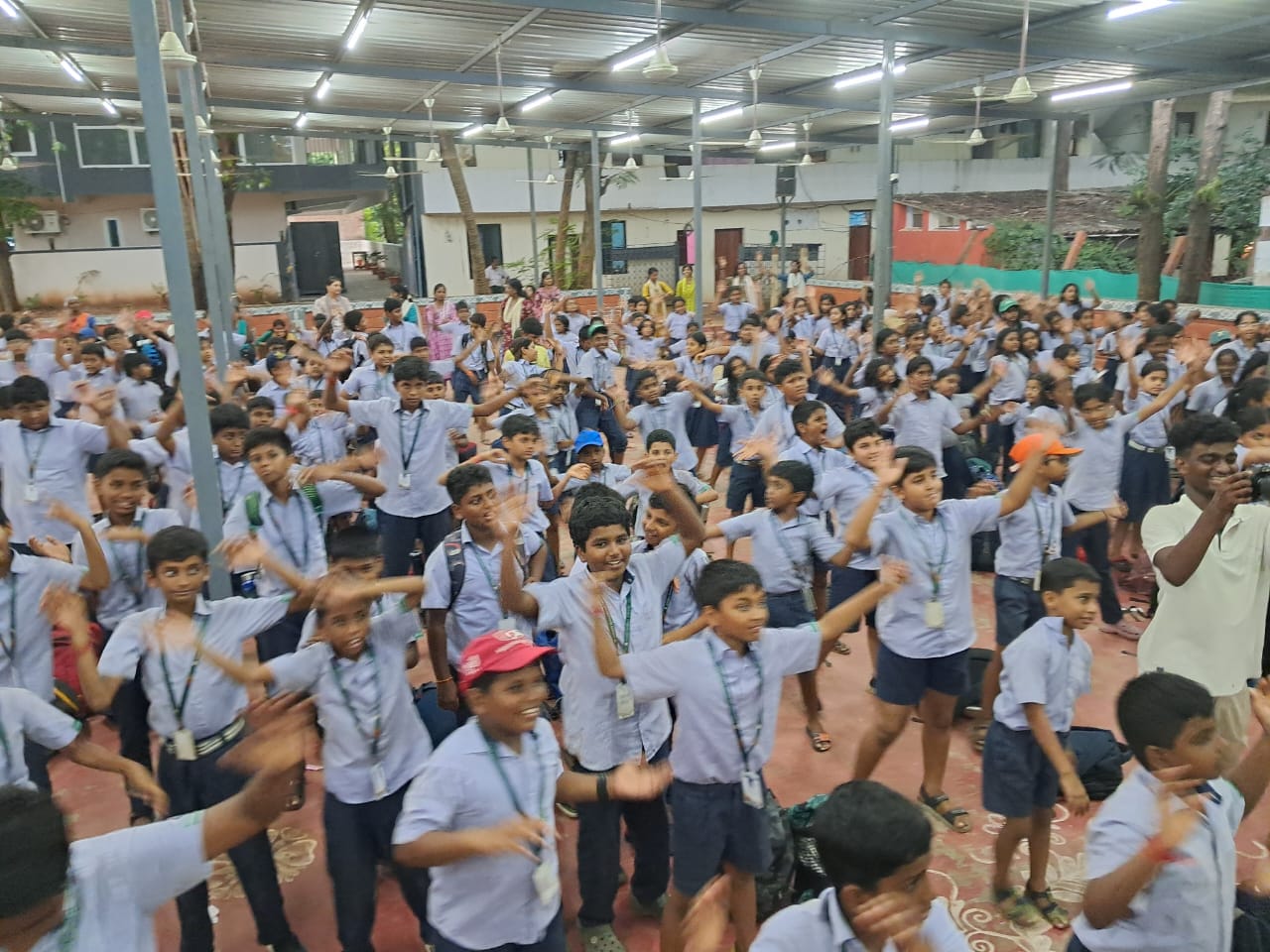 EDUCATIONAL TRIP - CLASS III - VII FARM SHAALA THIRUTTANI