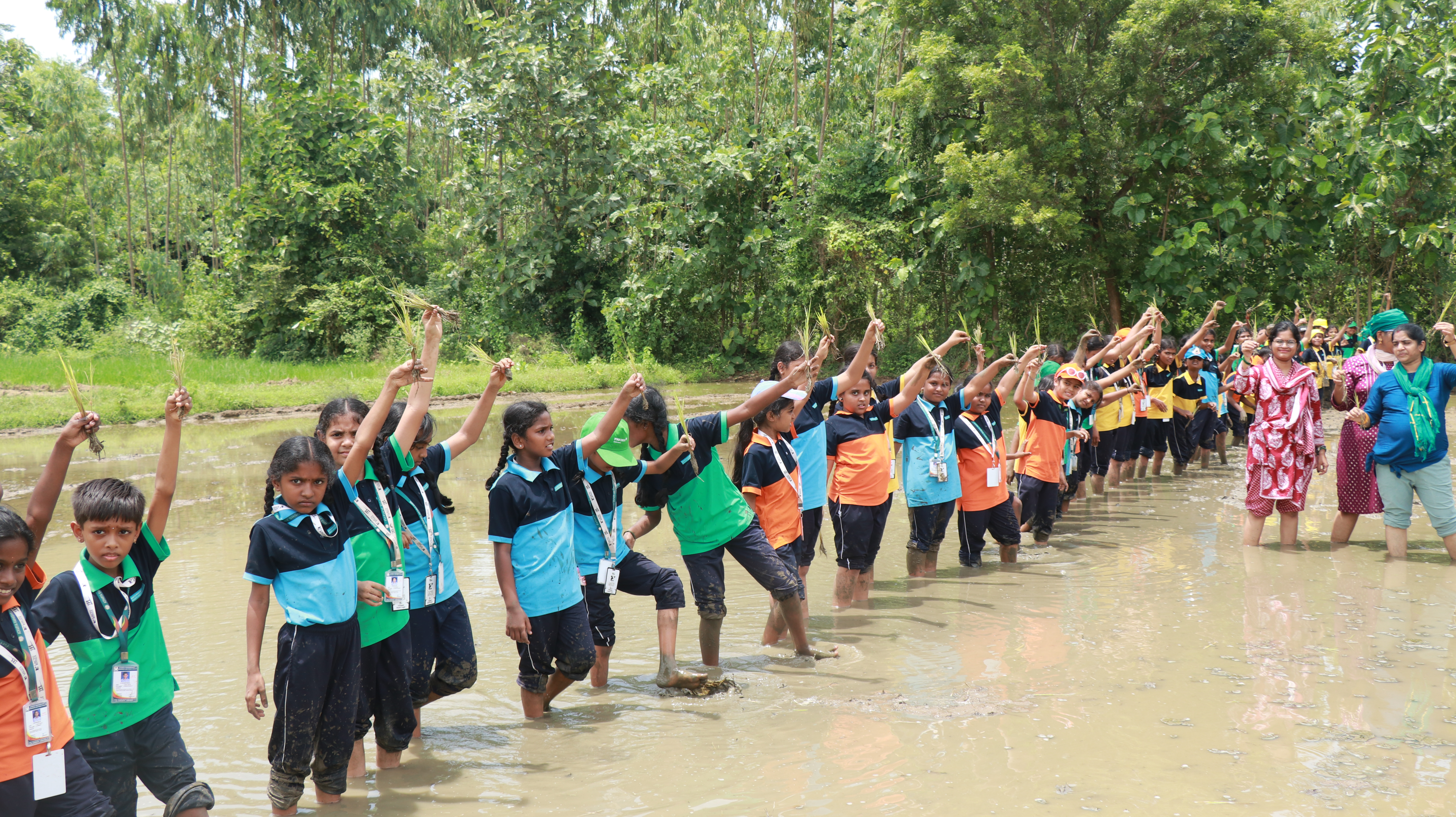 EDUCATIONAL TRIP TO FARMSHAALA - CLASSES III-VII